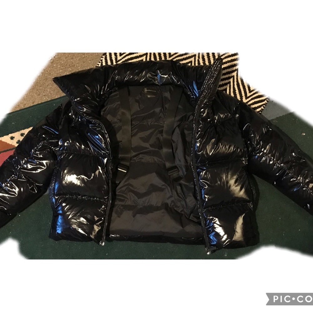 Carbon 38 puffer jacket